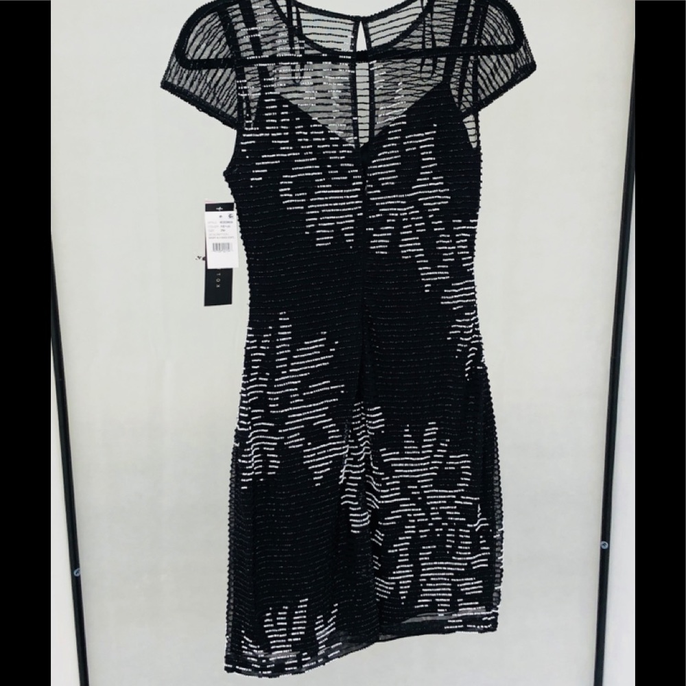 ❤️❤️Beaded cocktail dress❤️❤️ - Picture 4 of 4